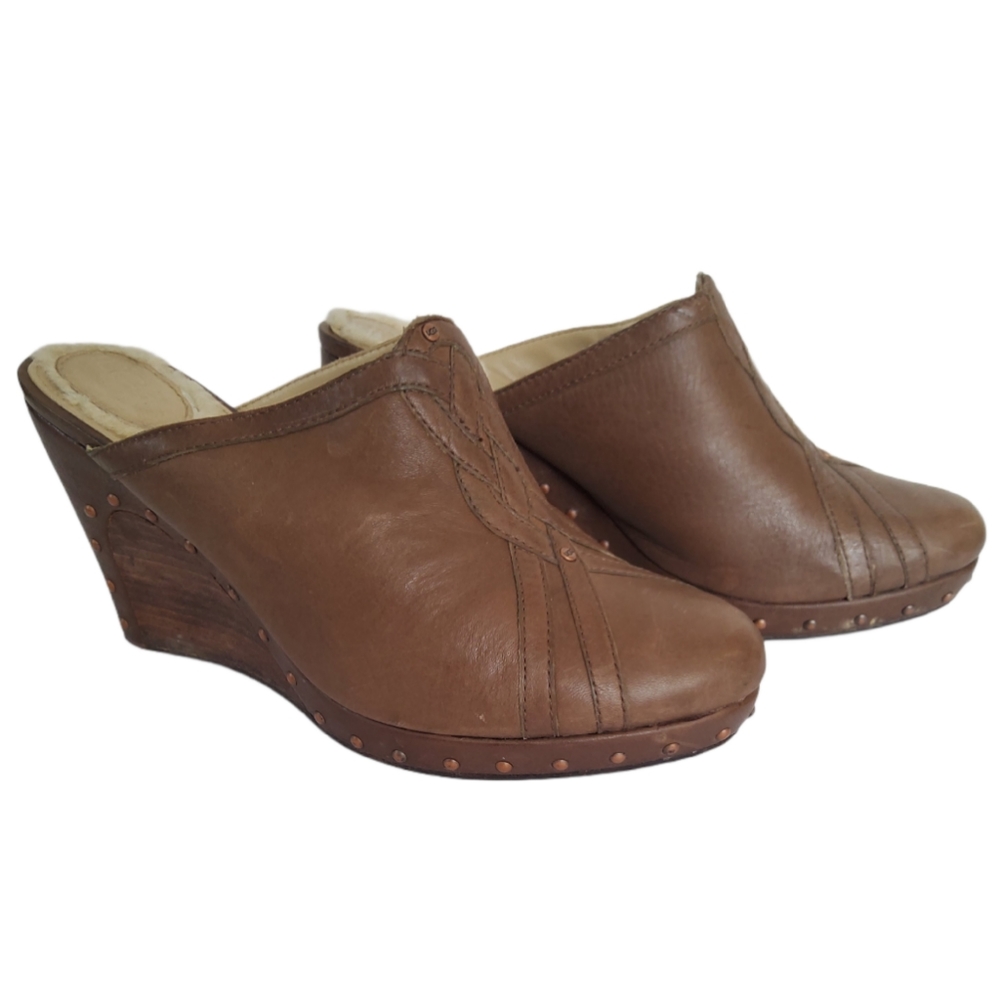 UGG Leather Gold Studded Clogs Size 9.5